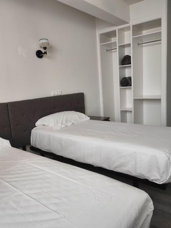 Hostal Golden 21*** Madrid Ngoại thất bức ảnh