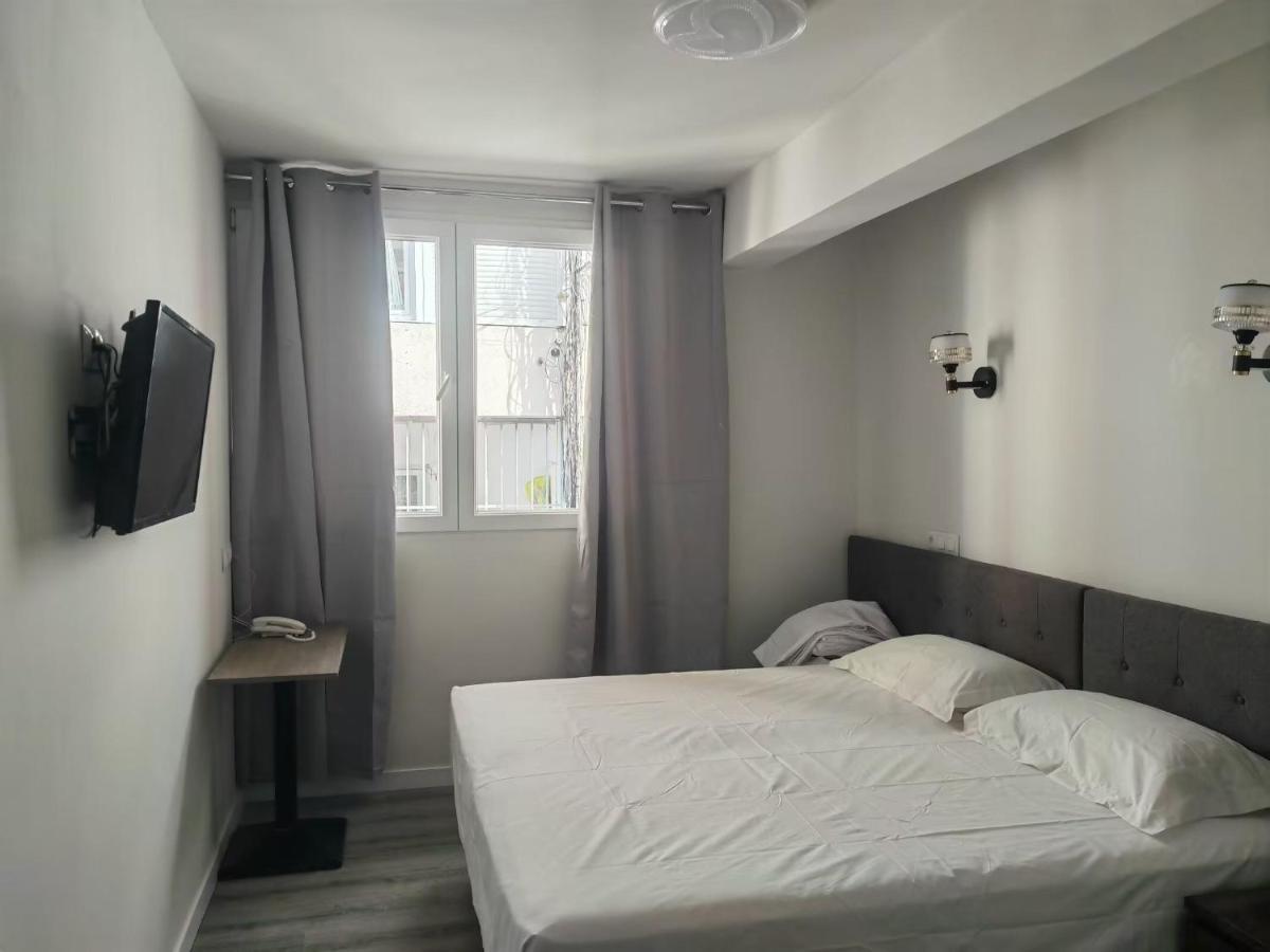 Hostal Golden 21*** Madrid Ngoại thất bức ảnh