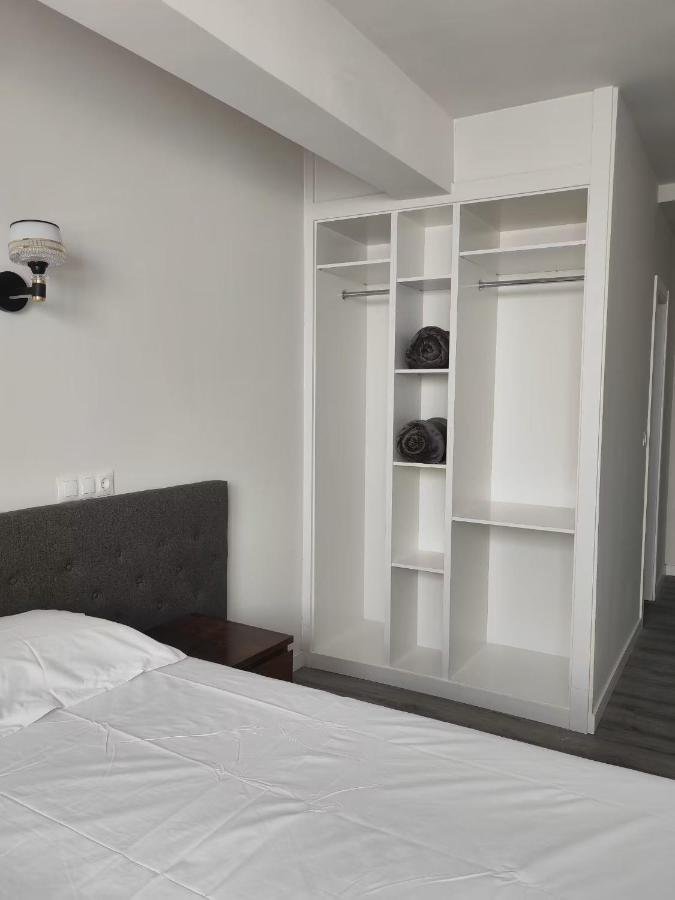 Hostal Golden 21*** Madrid Ngoại thất bức ảnh